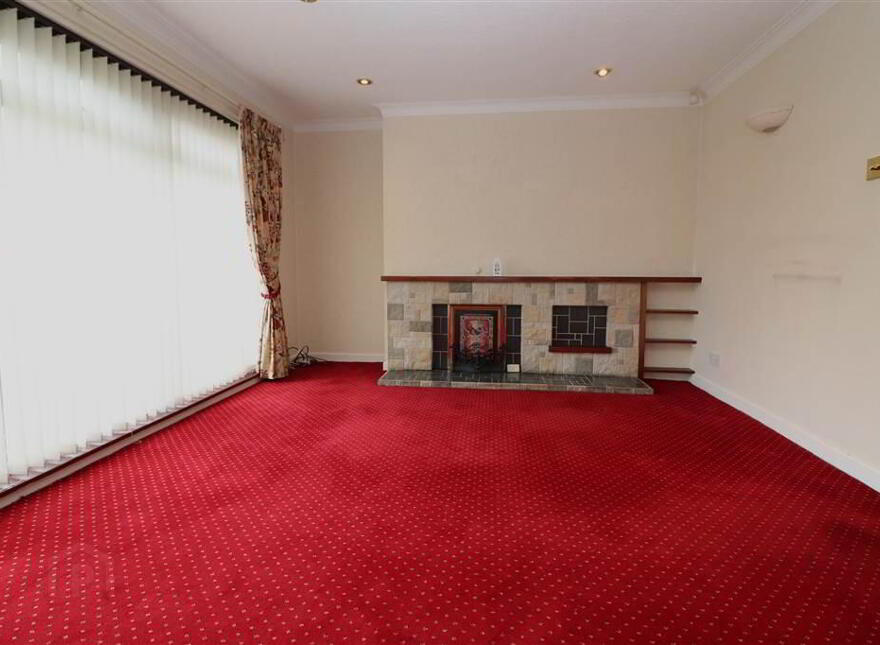 6 Orchard Close, Hillsborough Road, Lisburn, BT28 1LH