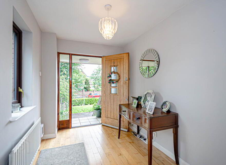 2 Thornhill Grove, Stormont, Belfast, BT5 7BN