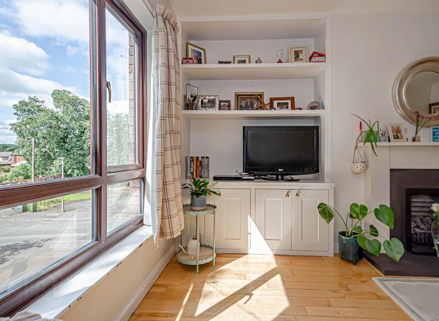 2 Thornhill Grove, Stormont, Belfast, BT5 7BN