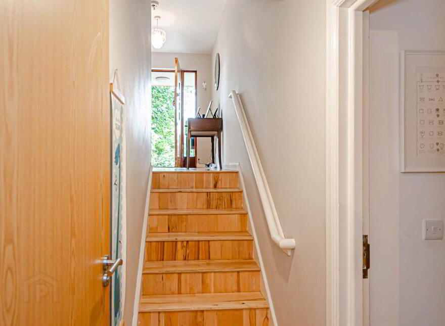 2 Thornhill Grove, Stormont, Belfast, BT5 7BN