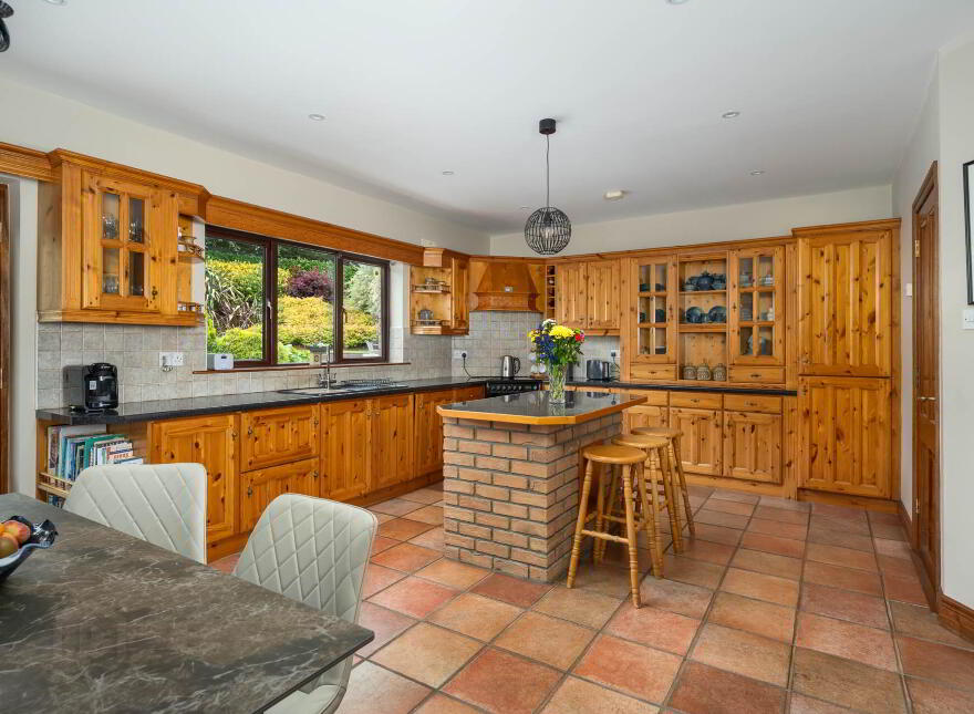 Coola, Baylin, Athlone, N37R8K1