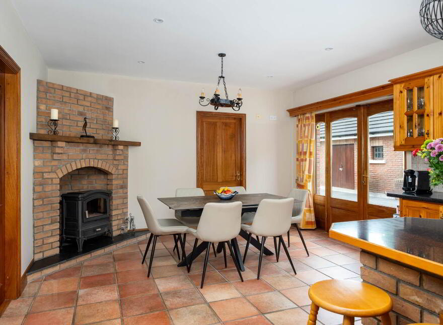 Coola, Baylin, Athlone, N37R8K1