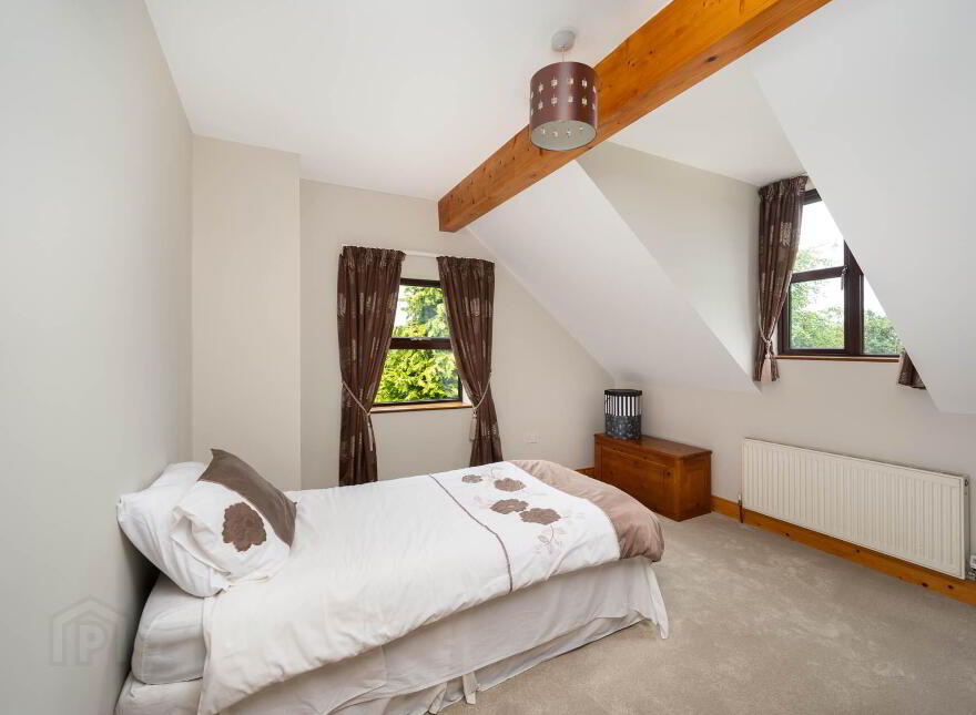Coola, Baylin, Athlone, N37R8K1