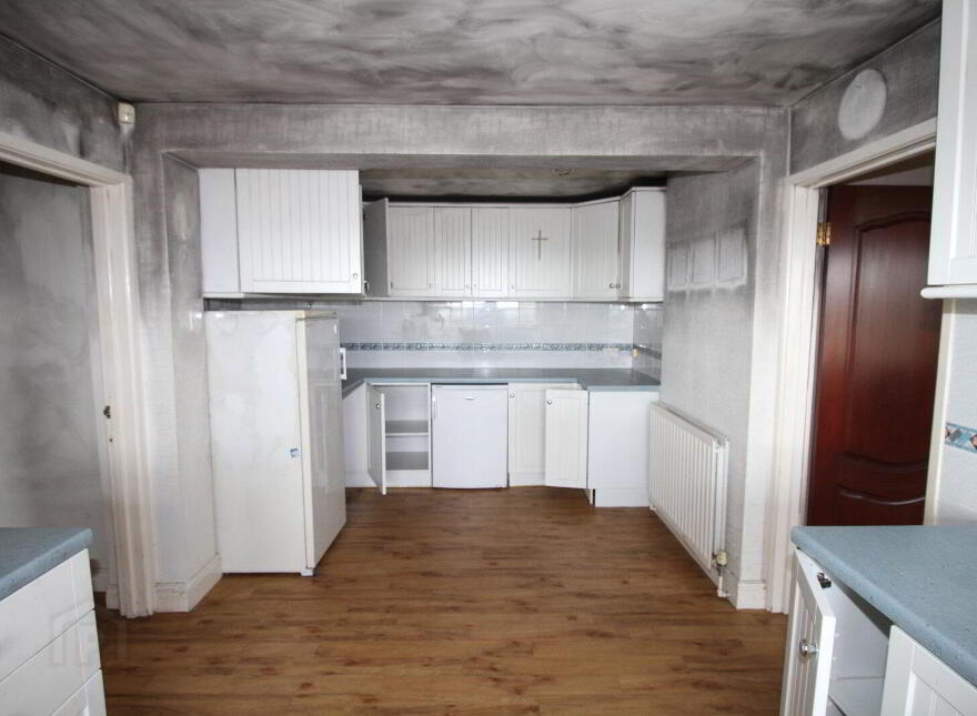 56 Lisnabreeny Road, Belfast, BT6 9SR