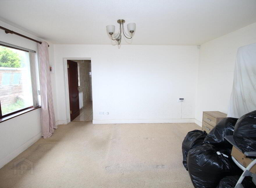 56 Lisnabreeny Road, Belfast, BT6 9SR