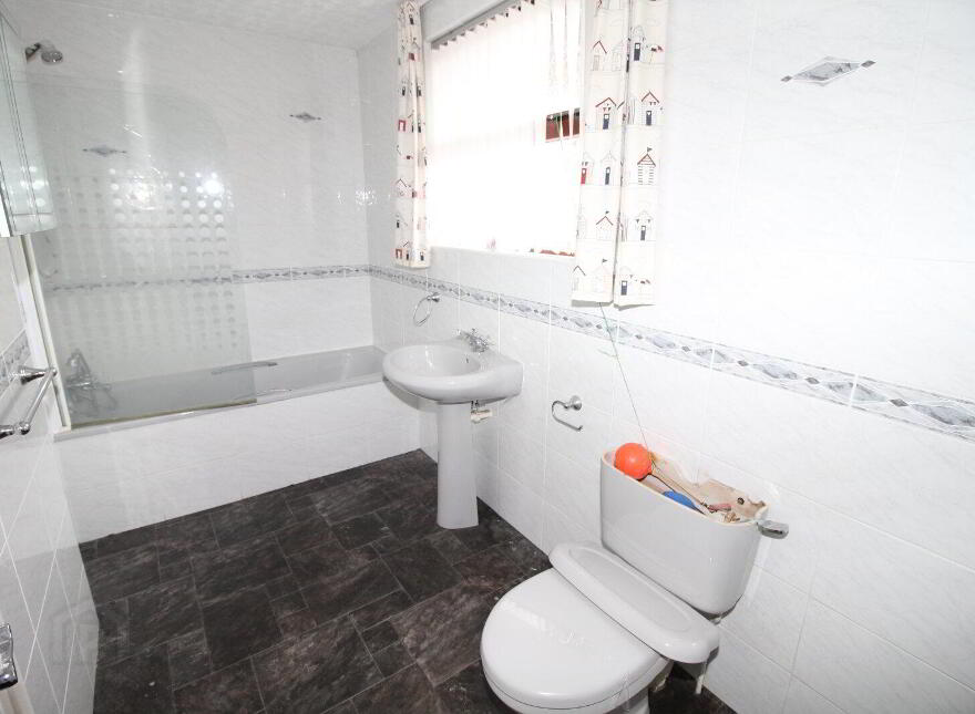 56 Lisnabreeny Road, Belfast, BT6 9SR