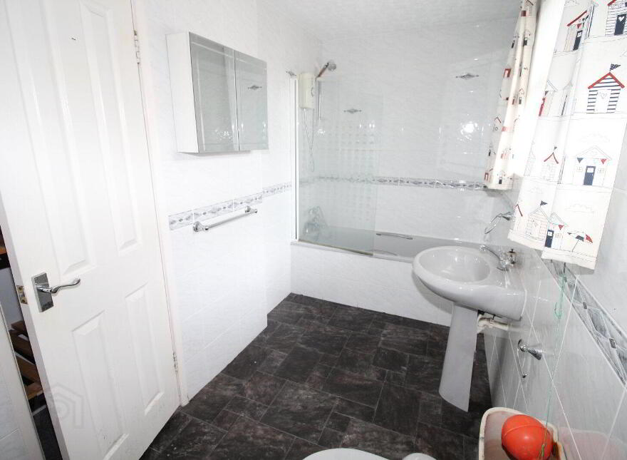 56 Lisnabreeny Road, Belfast, BT6 9SR
