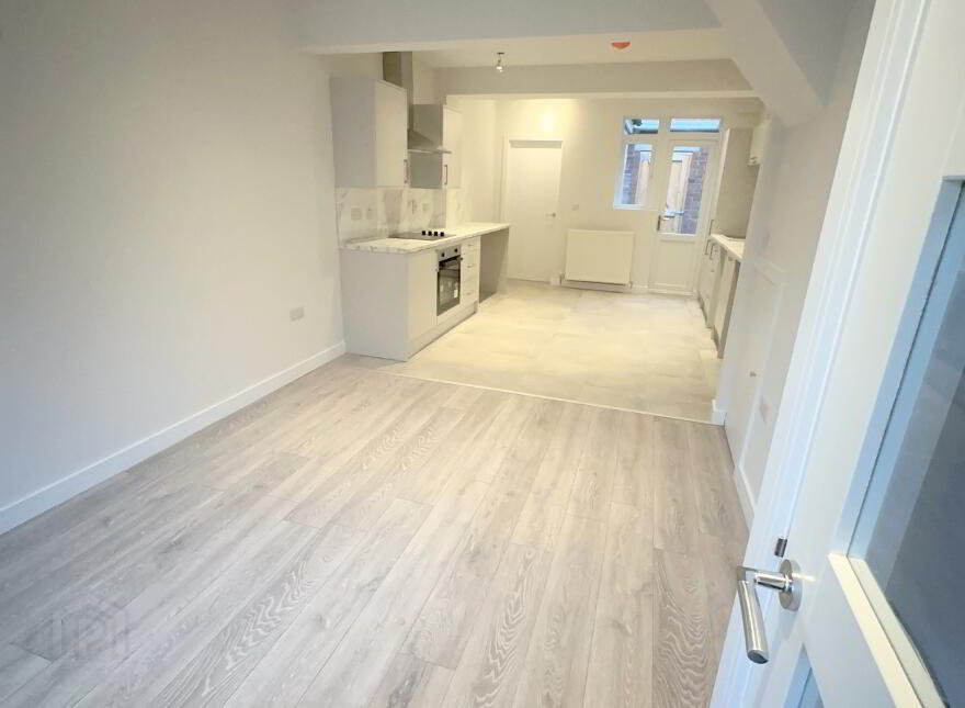 12 Bloomfield Street, Belfast, BT5 5AU