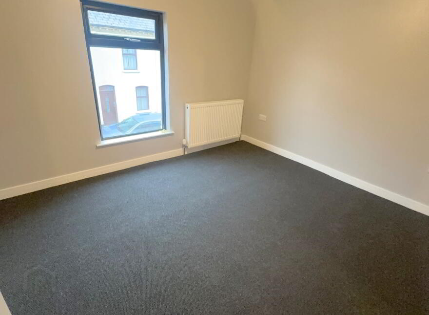 12 Bloomfield Street, Belfast, BT5 5AU
