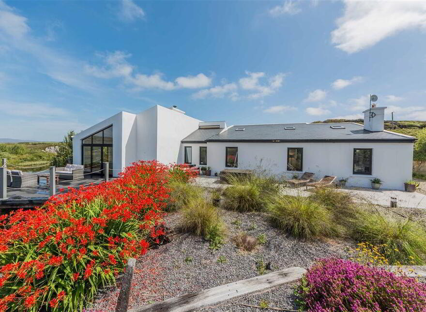 The Lake House, Toormore, Goleen, West, P81K104