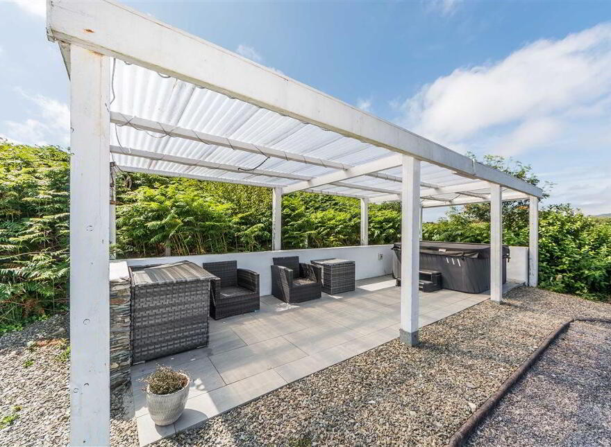 The Lake House, Toormore, Goleen, West, P81K104