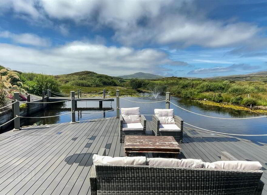 The Lake House, Toormore, Goleen, West, P81K104
