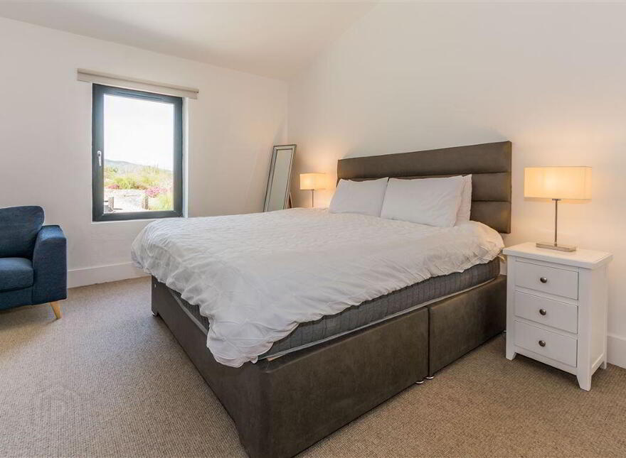 The Lake House, Toormore, Goleen, West, P81K104