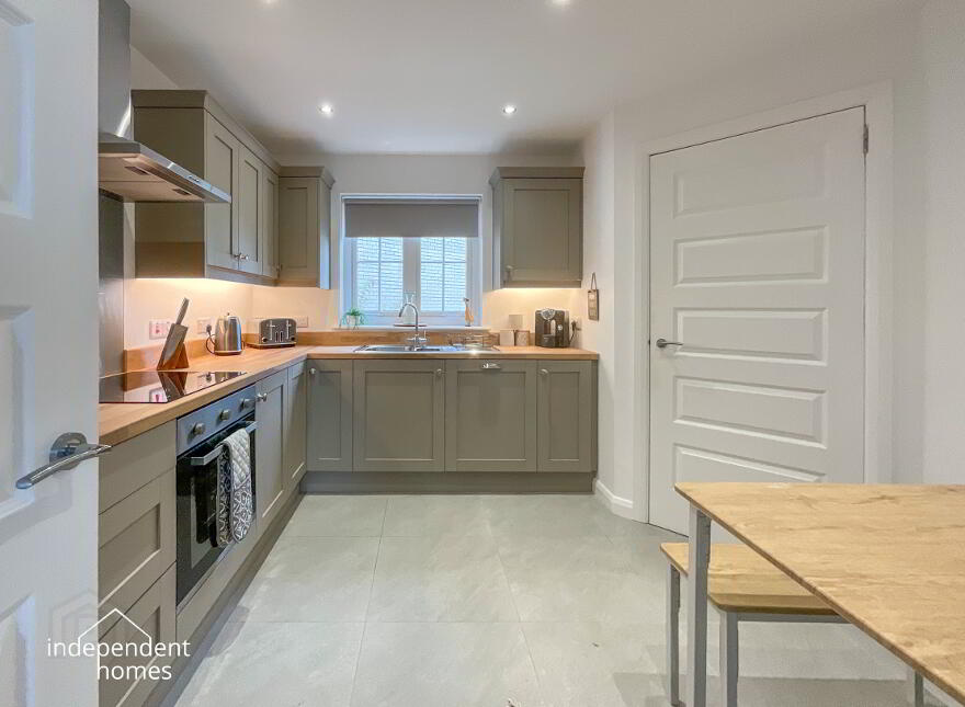 Ballyeaston Village, Ballyeaston, Ballyclare, BT39 9BW