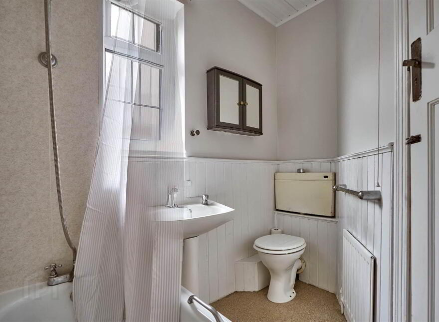 18 Stanley Road, Bangor, BT20 5EL