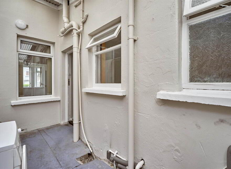 18 Stanley Road, Bangor, BT20 5EL