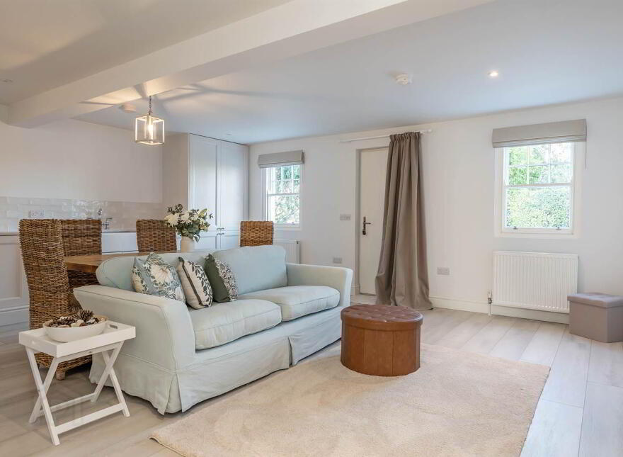 22b Bridge Road, Helens Bay, BT19 1TH