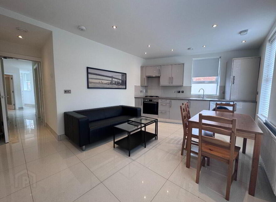 Apartment 1 2a Marlborough Avenue, Belfast, BT9 7HB