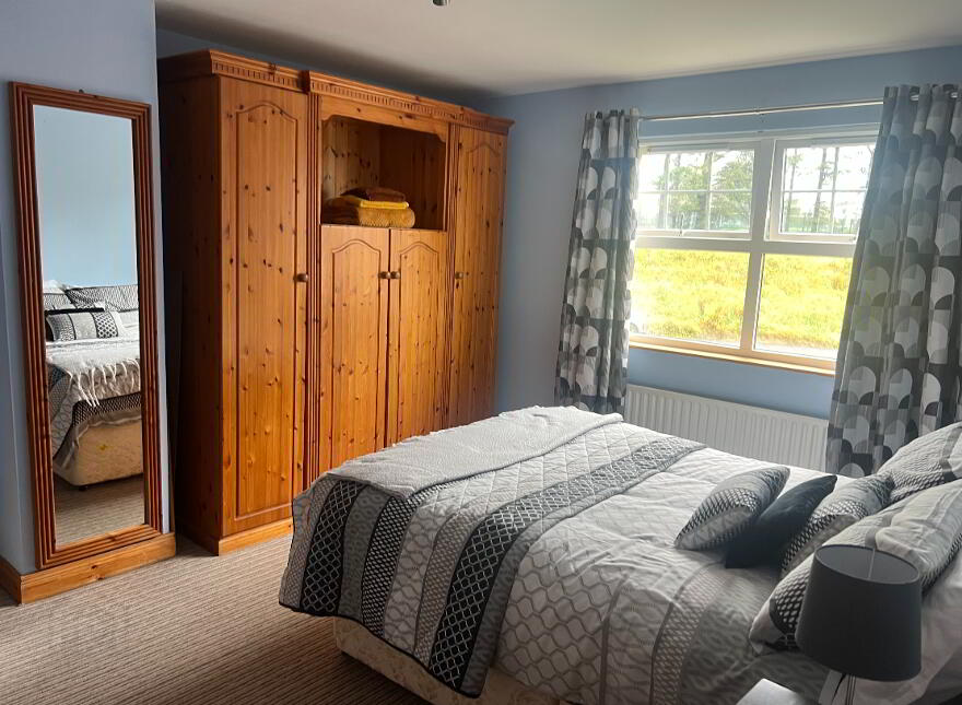 37 Meadowvale, Newtownhamilton, Newry, BT35 0HW