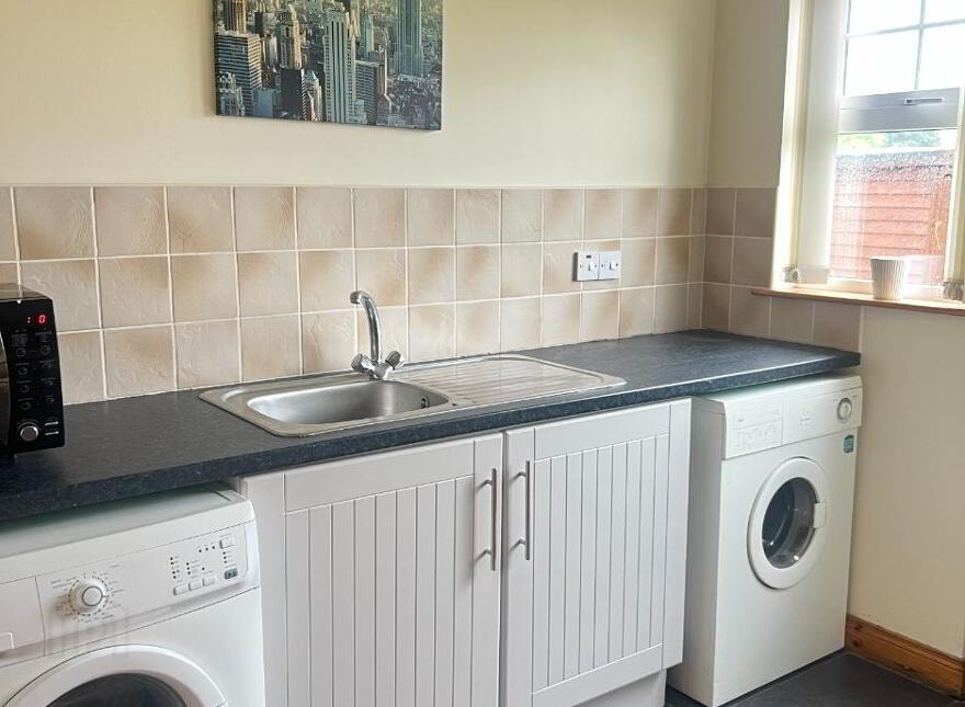 37 Meadowvale, Newtownhamilton, Newry, BT35 0HW