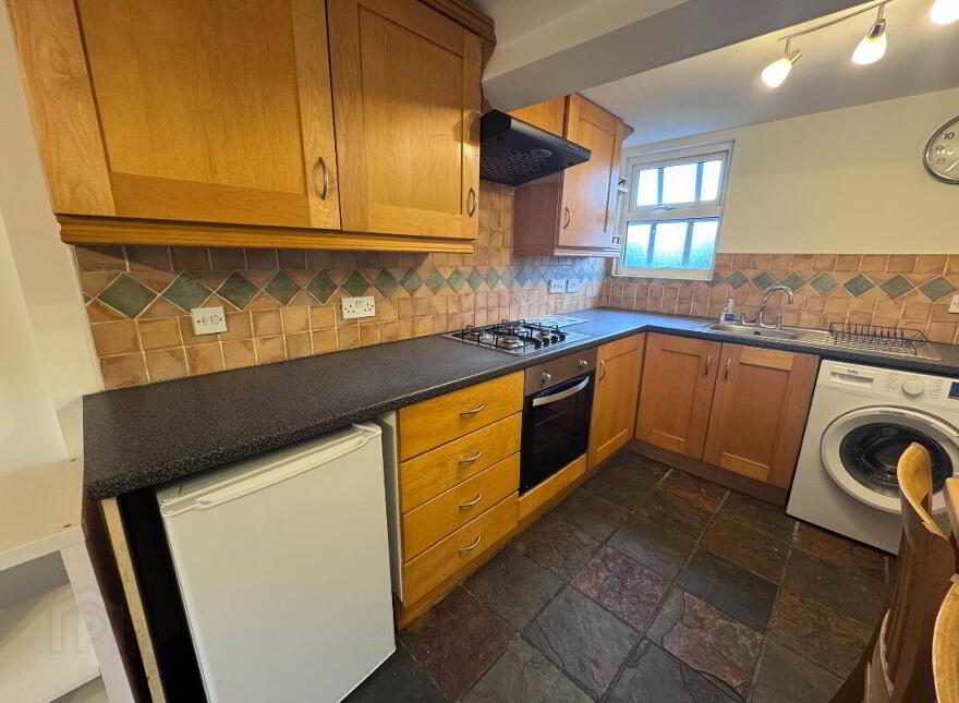 143b Lisburn Road, Belfast, BT9 7AG