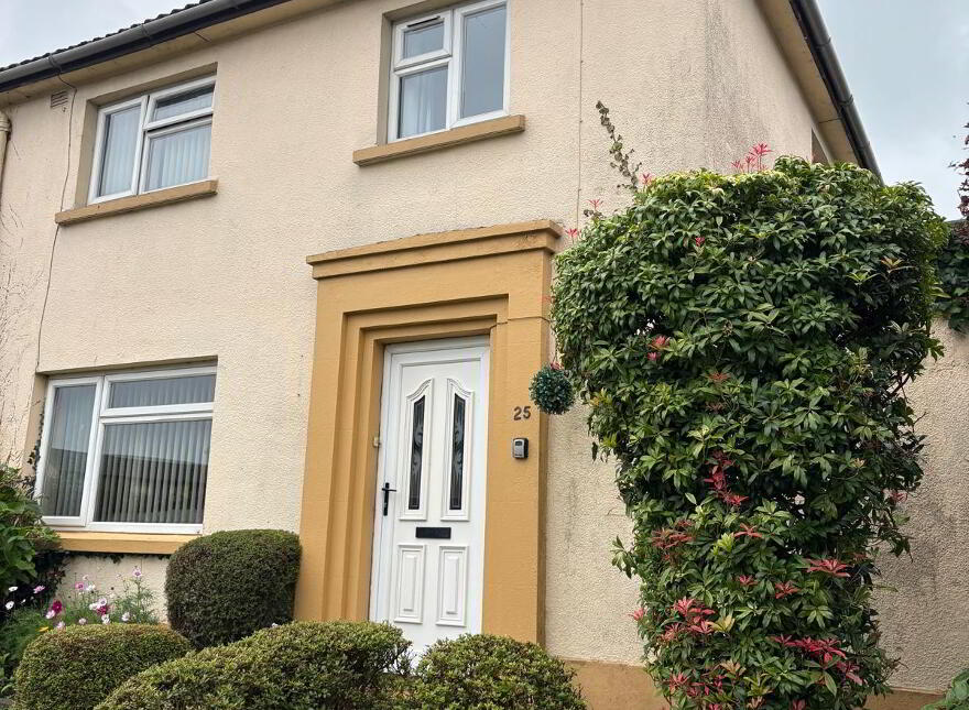25 Knockavoe Crescent, Strabane, BT82 9BN photo
