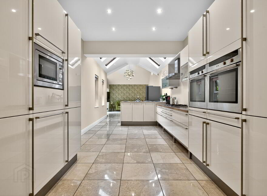 126 Ballymoney Road, Ballymena, BT43 5BZ