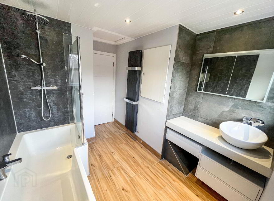 3 Abercorn Drive, Hillsborough, BT26 6LB