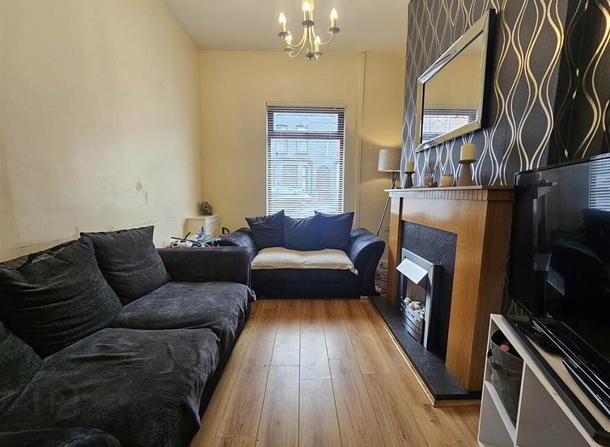 54 Hawthorn Street, Belfast, BT12 7AQ