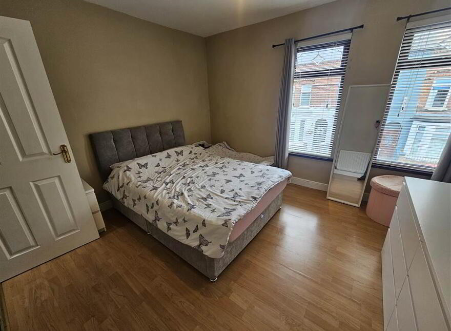 54 Hawthorn Street, Belfast, BT12 7AQ