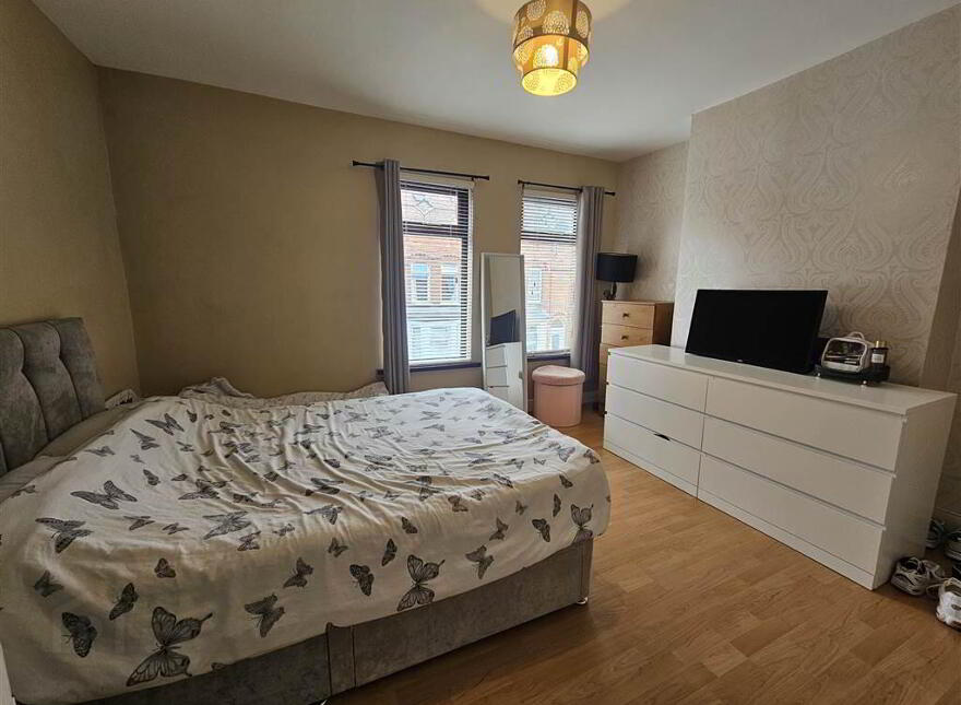 54 Hawthorn Street, Belfast, BT12 7AQ