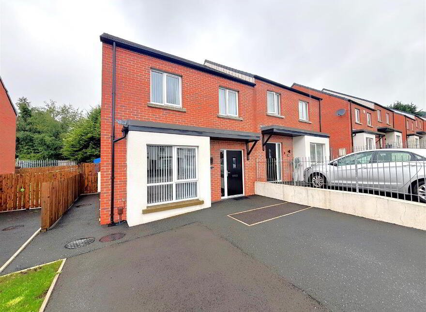 71 Buttermilk Loney, Belfast, BT14 8LP