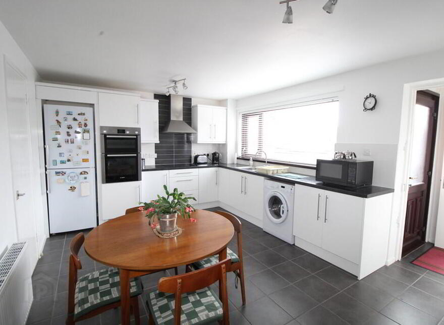 30 Ligoniel Road, Belfast, BT14 8BX