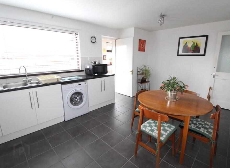 30 Ligoniel Road, Belfast, BT14 8BX