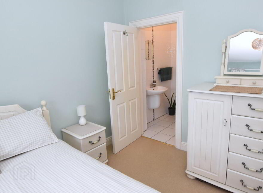 11 The Gallops, Lurganure Road, Lisburn, BT28 2QR