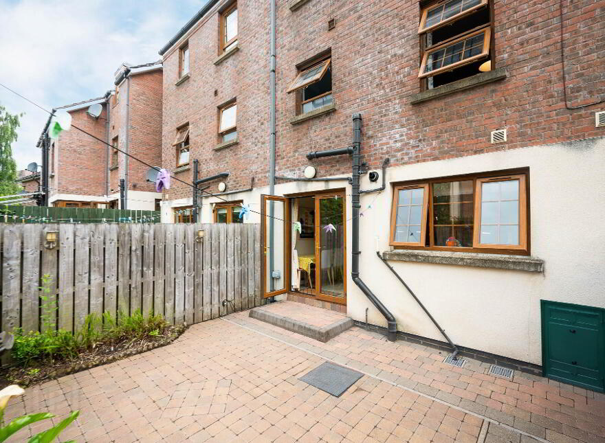 8 Cutters Lane, Lockview Road, Belfast, BT9 5JG