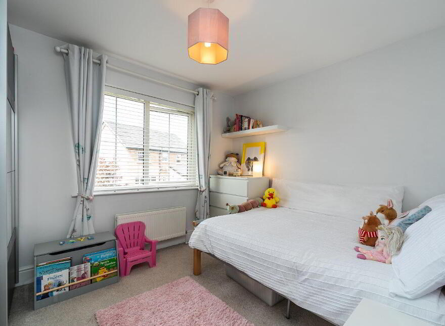 8 Blaris Drive, Lisburn, BT27 5FT