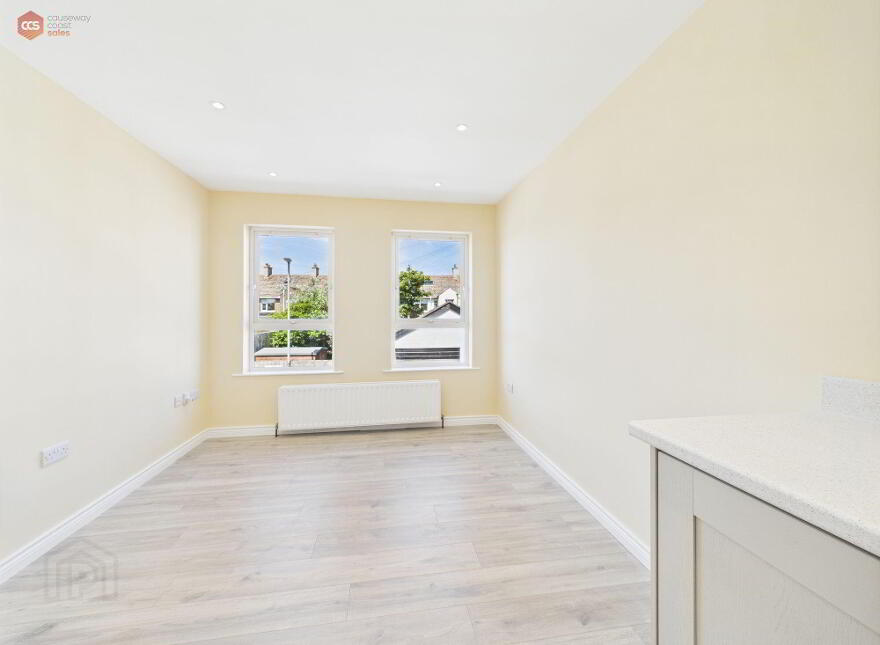 31 Oakland Avenue, Portrush, BT56 8JP