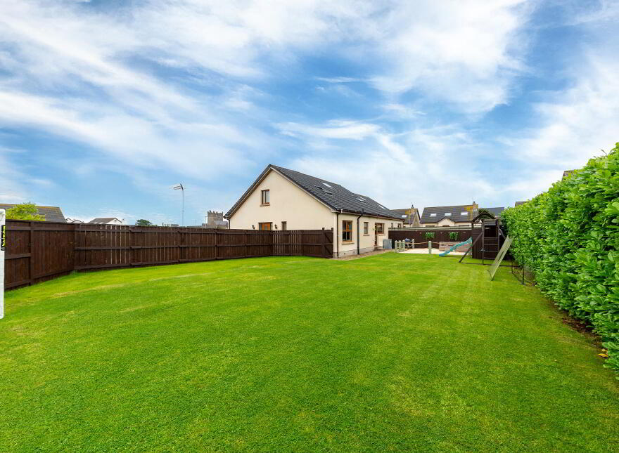 6 Castle Meadow Link, Cloughey, Newtownards, BT22 1RU