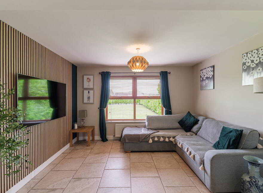 6 Castle Meadow Link, Cloughey, Newtownards, BT22 1RU