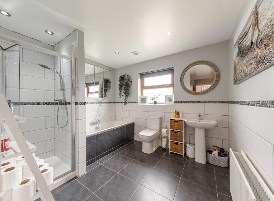 6 Castle Meadow Link, Cloughey, Newtownards, BT22 1RU