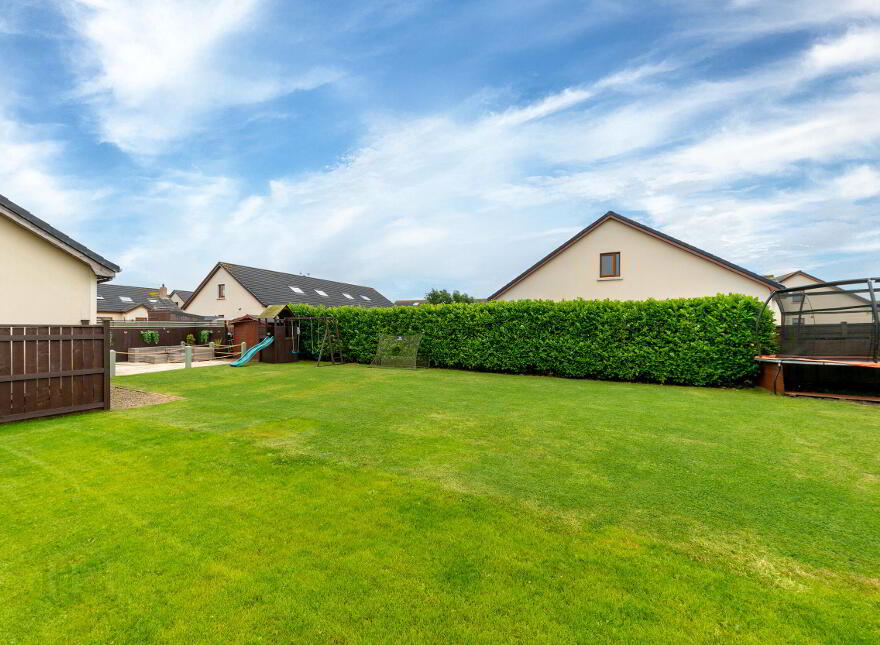 6 Castle Meadow Link, Cloughey, Newtownards, BT22 1RU