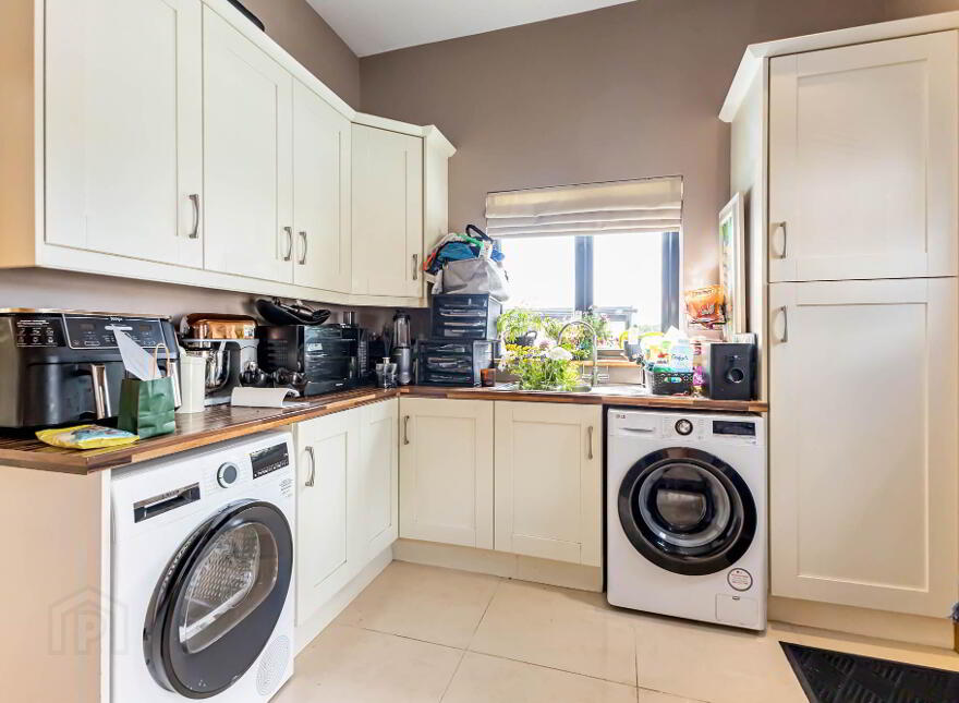 78 Diamond Road, Dromore, BT25 1PJ