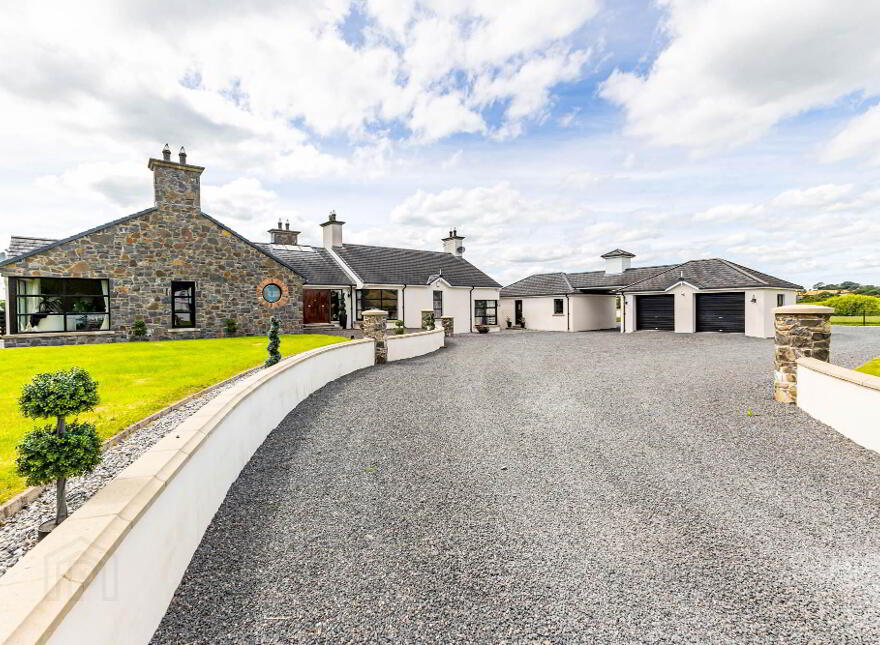 78 Diamond Road, Dromore, BT25 1PJ