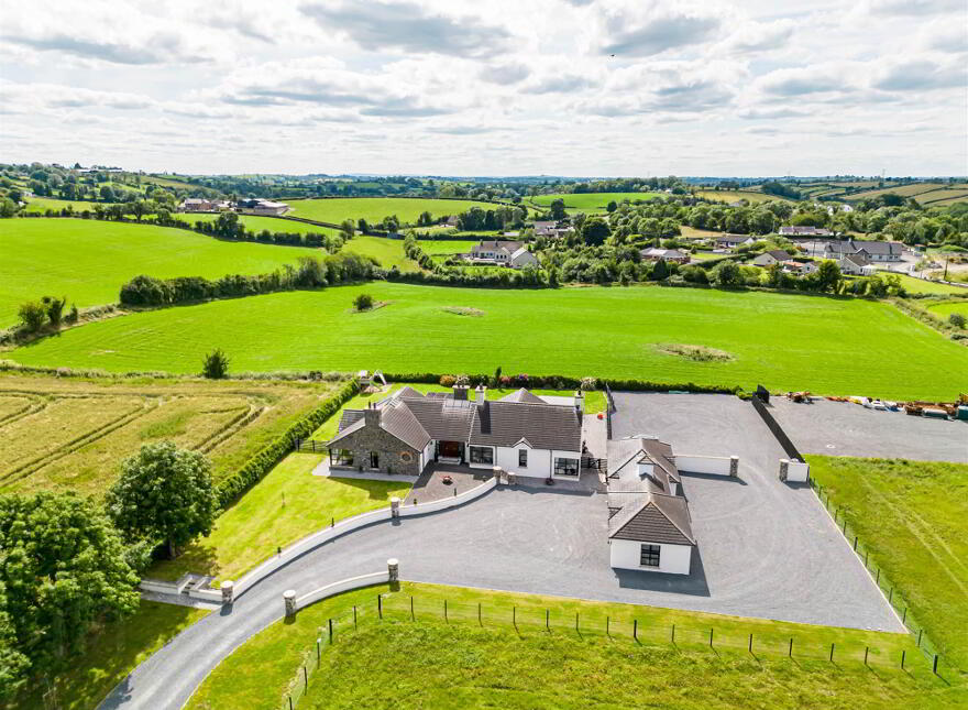 78 Diamond Road, Dromore, BT25 1PJ