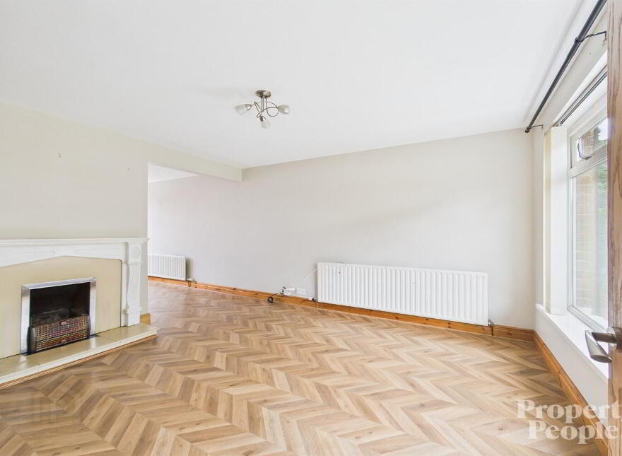 28 Woodbreda Park, Belfast, BT8 7HY