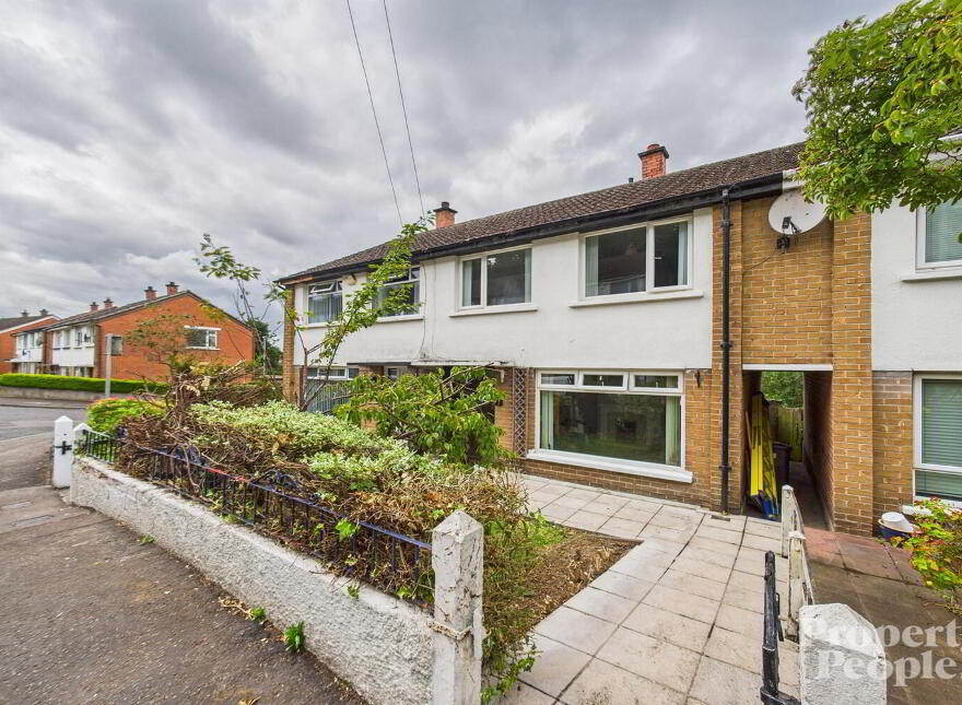28 Woodbreda Park, Belfast, BT8 7HY