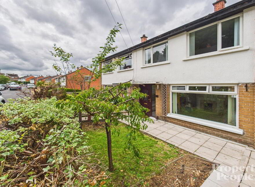 28 Woodbreda Park, Belfast, BT8 7HY photo