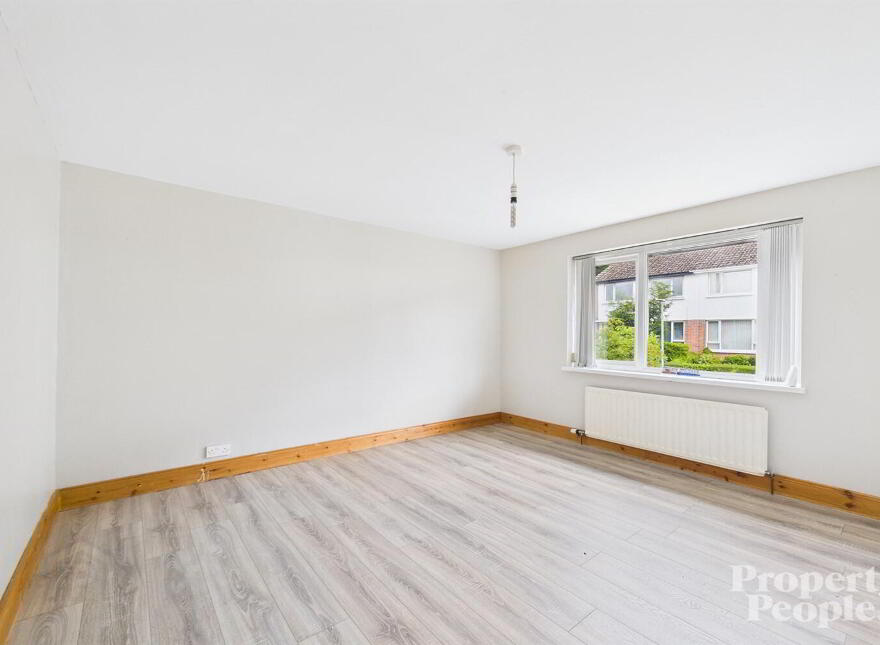 28 Woodbreda Park, Belfast, BT8 7HY