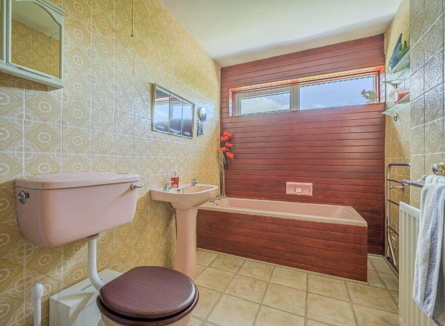 16 Ashford Avenue, Bangor, BT19 6DB